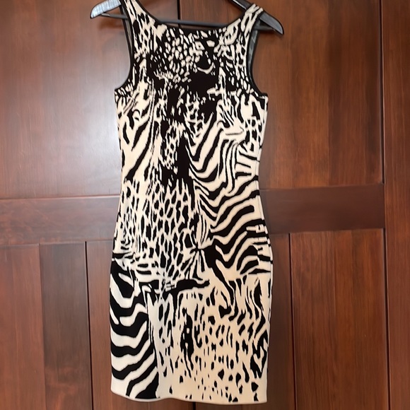 Teri Jon cocktail dress/bodycon style - Picture 3 of 5